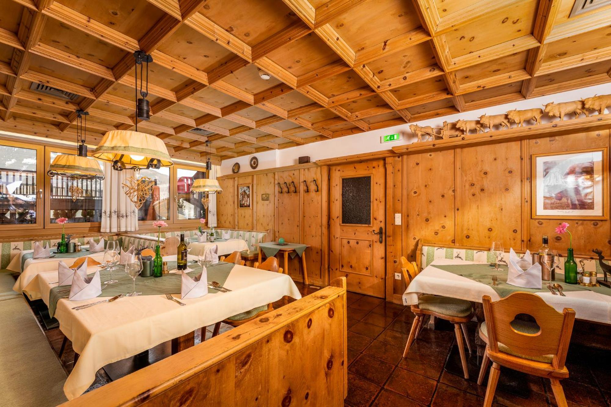 Alpen Wohlfuehlhotel Doerflwirt 海因岑贝格 外观 照片