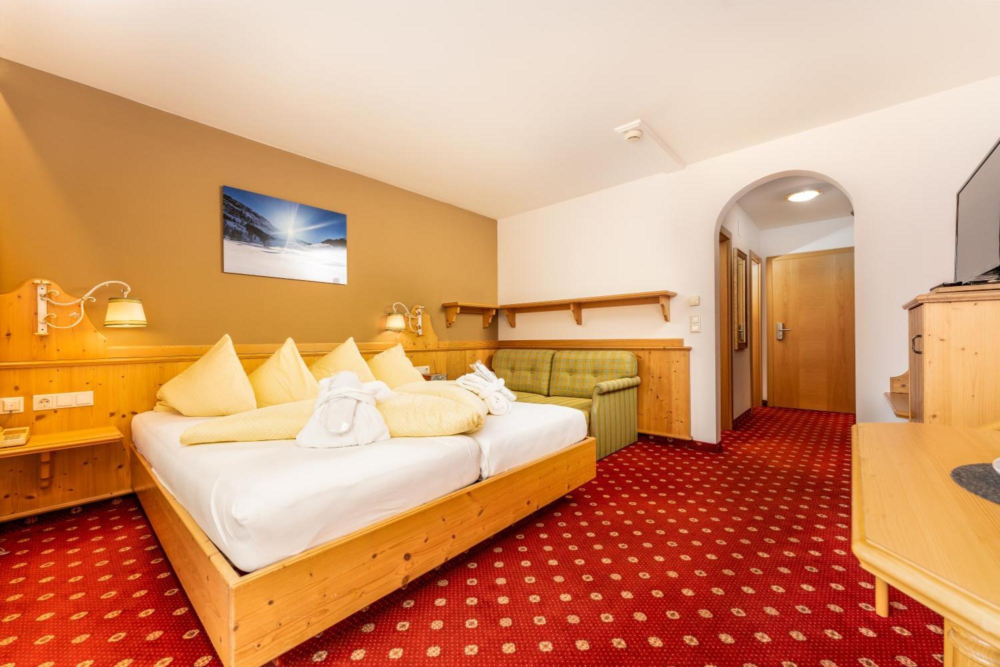 Alpen Wohlfuehlhotel Doerflwirt 海因岑贝格 外观 照片