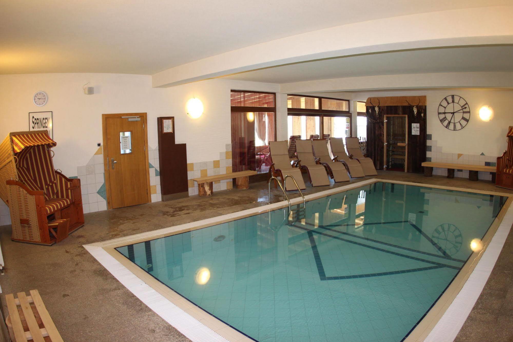 Alpen Wohlfuehlhotel Doerflwirt 海因岑贝格 外观 照片